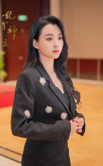 电影：龙霄神主