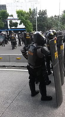 电影：防暴警察
